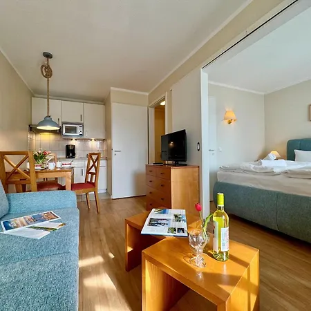 Moderne Mit Balkon In Suedostlage In Apartment *