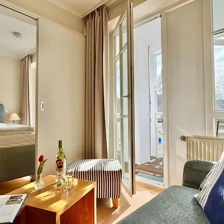 Apartment Moderne Mit Balkon In Suedostlage In
